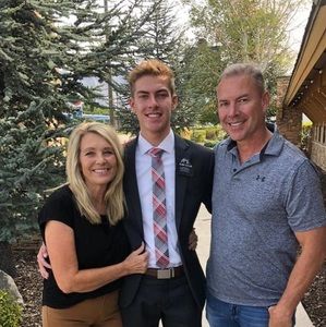 Meet your Posher, Dana